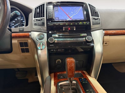 2013 Toyota Land Cruiser 4dr 4WD (Natl)