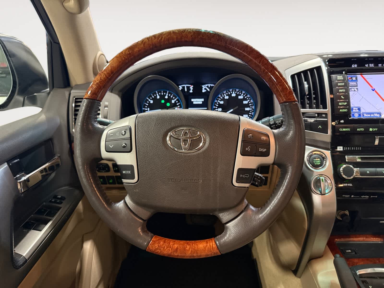 2013 Toyota Land Cruiser 4dr 4WD (Natl)