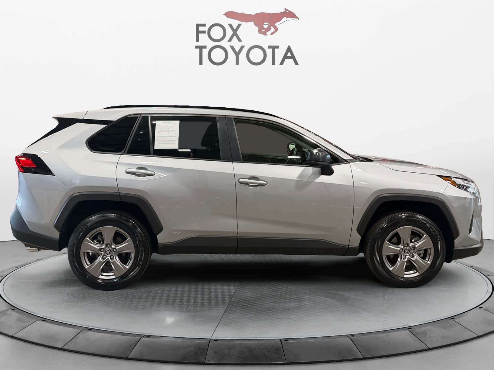 2025 Toyota RAV4 Hybrid LE