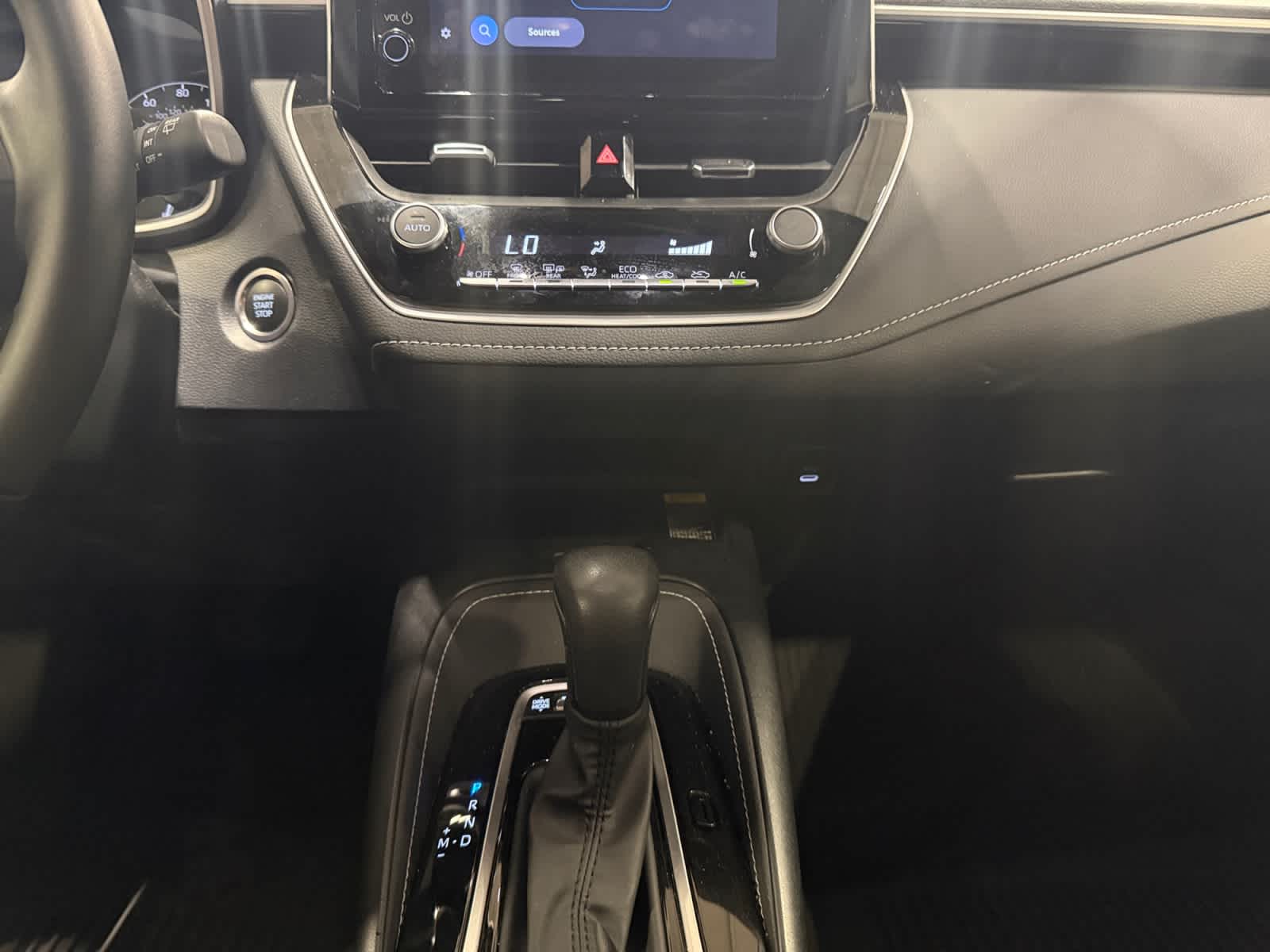 2025 Toyota Corolla Hatchback SE
