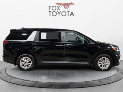 2023 Kia Carnival LX