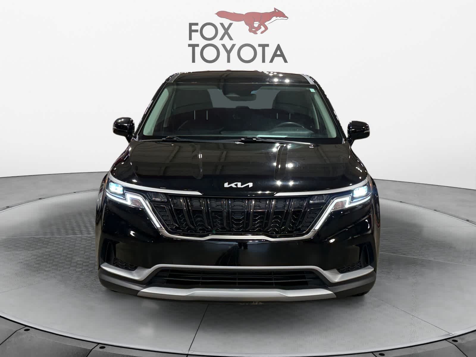 2023 Kia Carnival LX