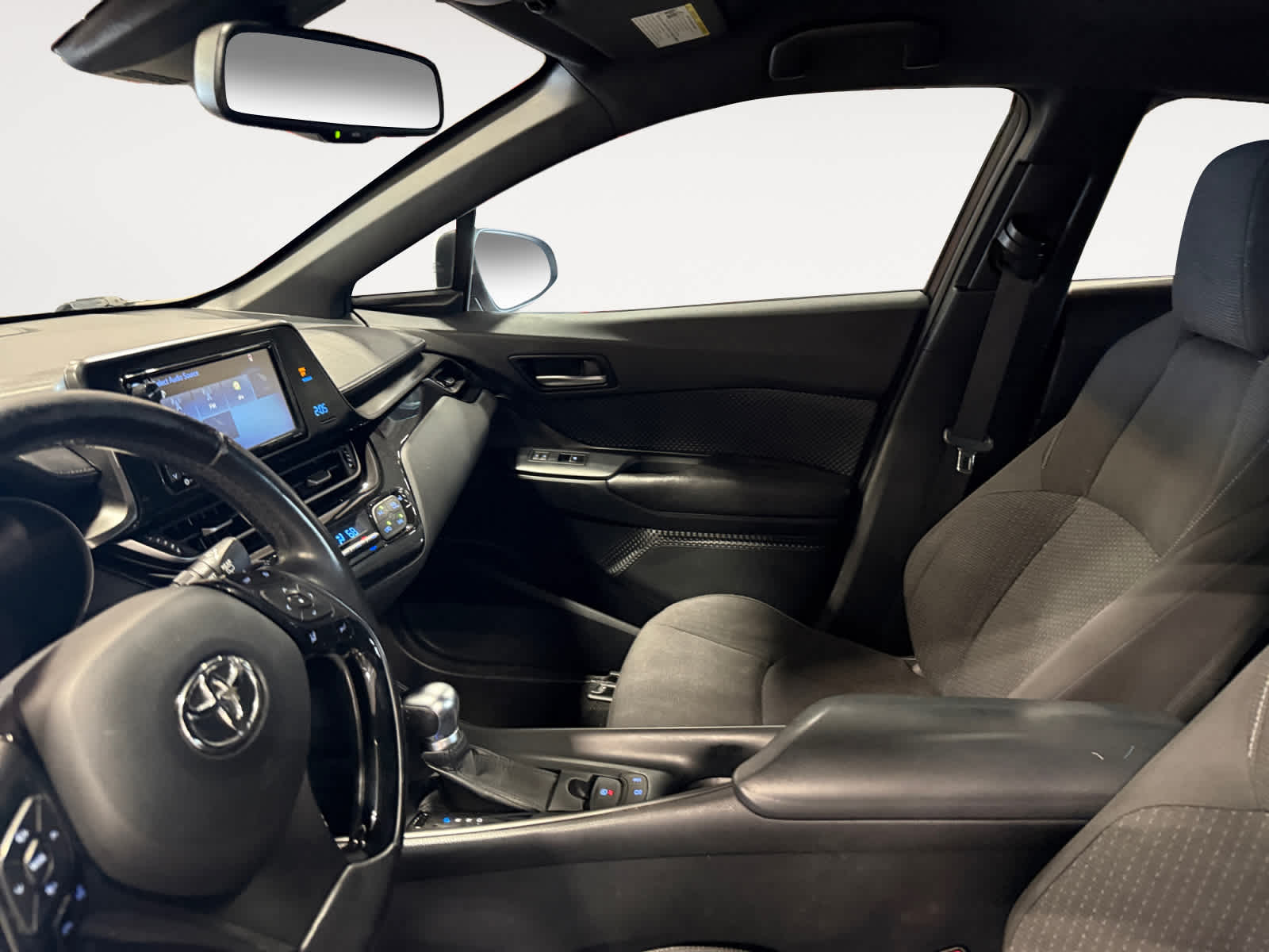 2018 Toyota C-HR XLE Premium