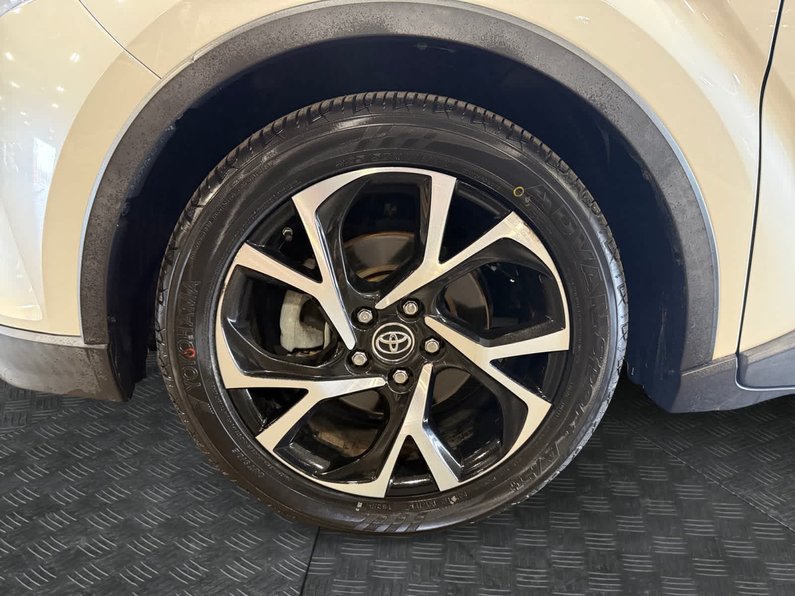 2018 Toyota C-HR XLE Premium