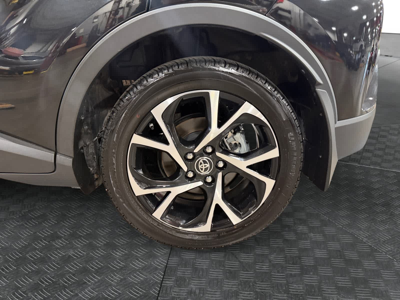 2021 Toyota C-HR XLE