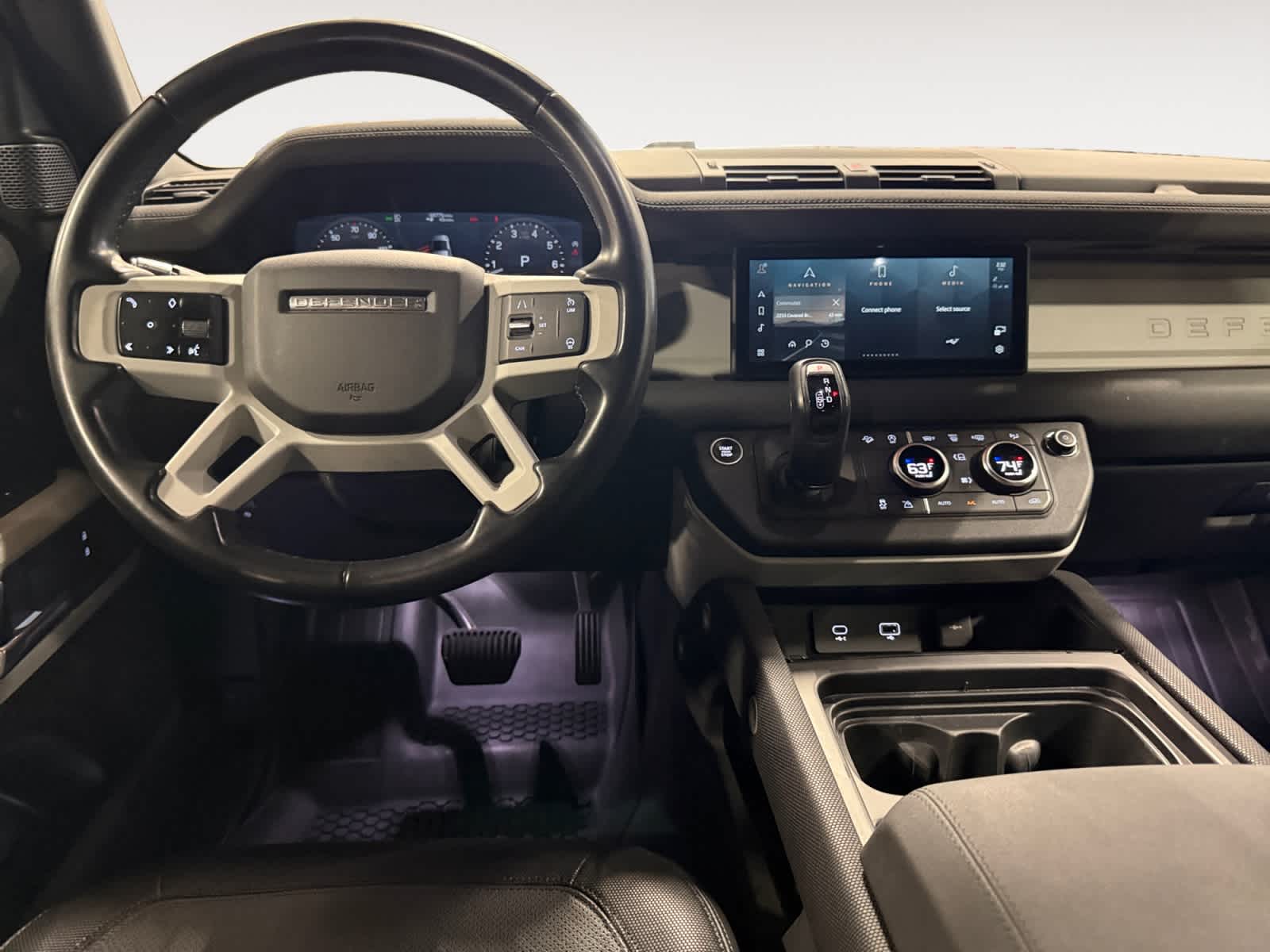 2022 Land Rover Defender X-Dynamic SE