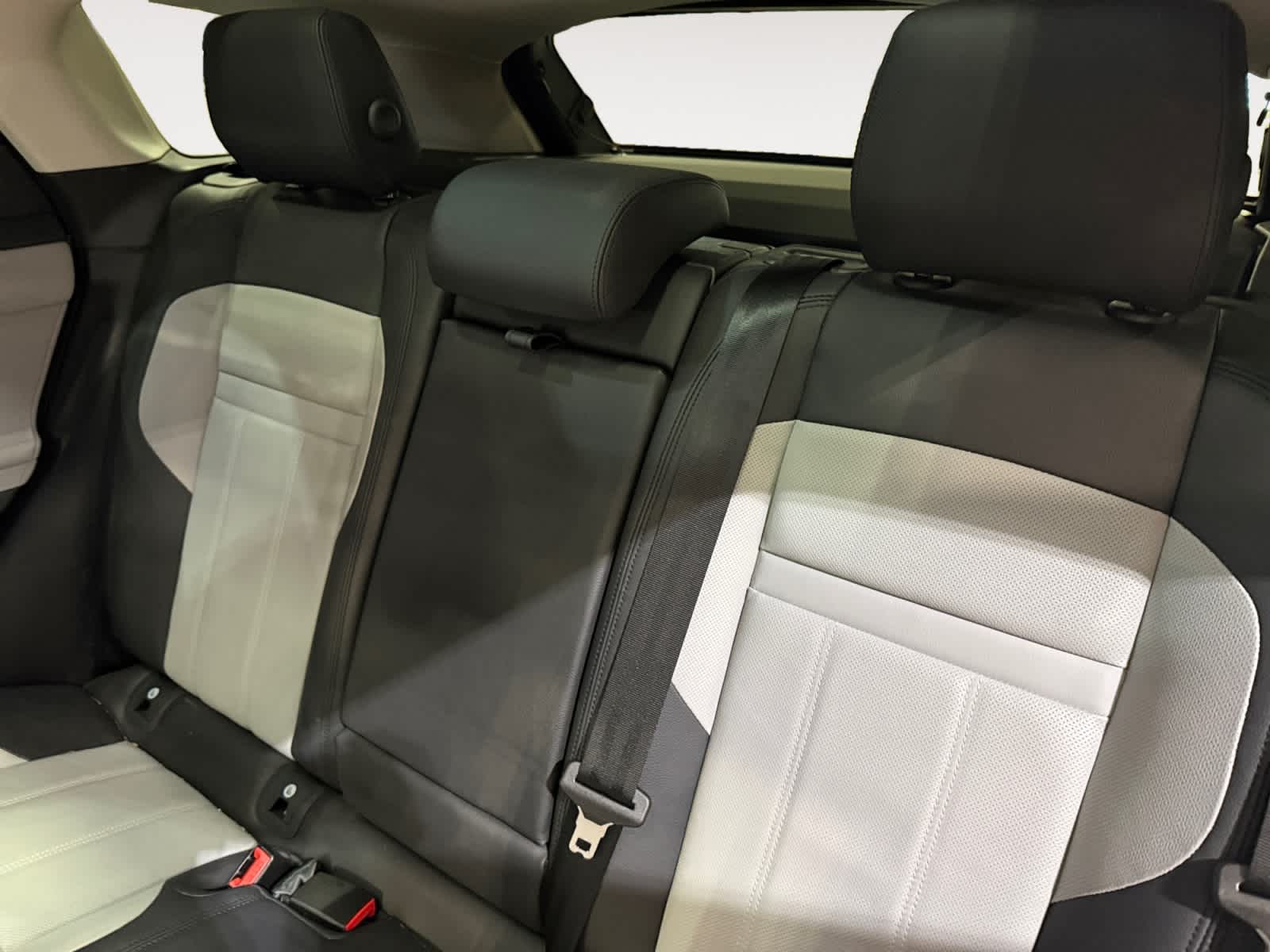 2024 Land Rover Range Rover Evoque Dynamic SE