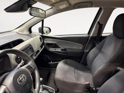 2017 Toyota Yaris L