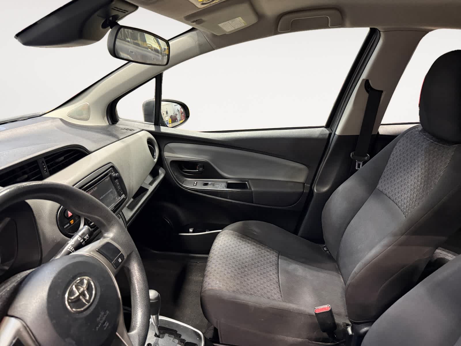 2017 Toyota Yaris L