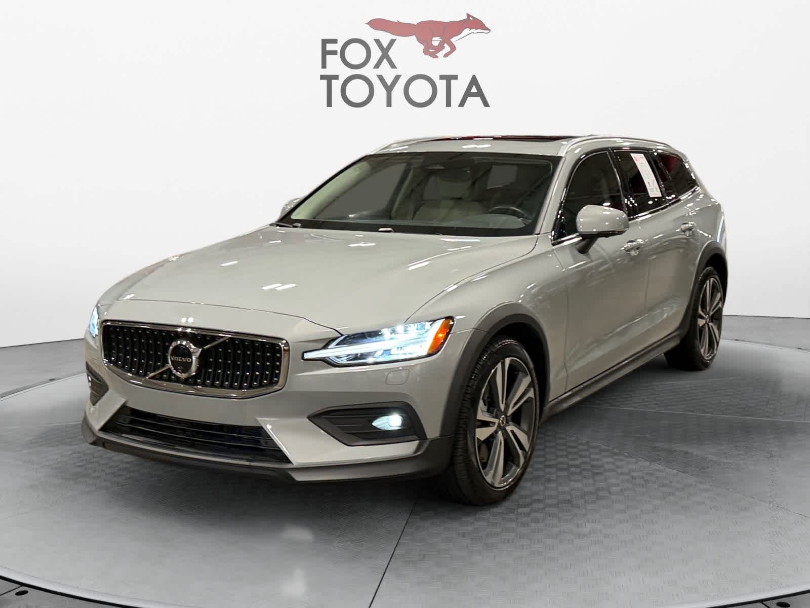 2025 Volvo V60 Cross Country Plus