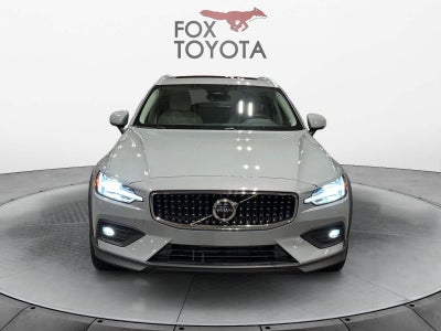 2025 Volvo V60 Cross Country Plus