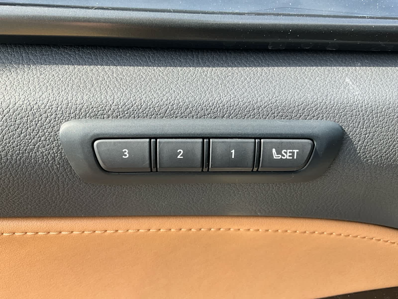 2023 Lexus NX 350h Premium