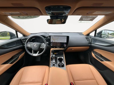 2025 Lexus NX 350h Premium