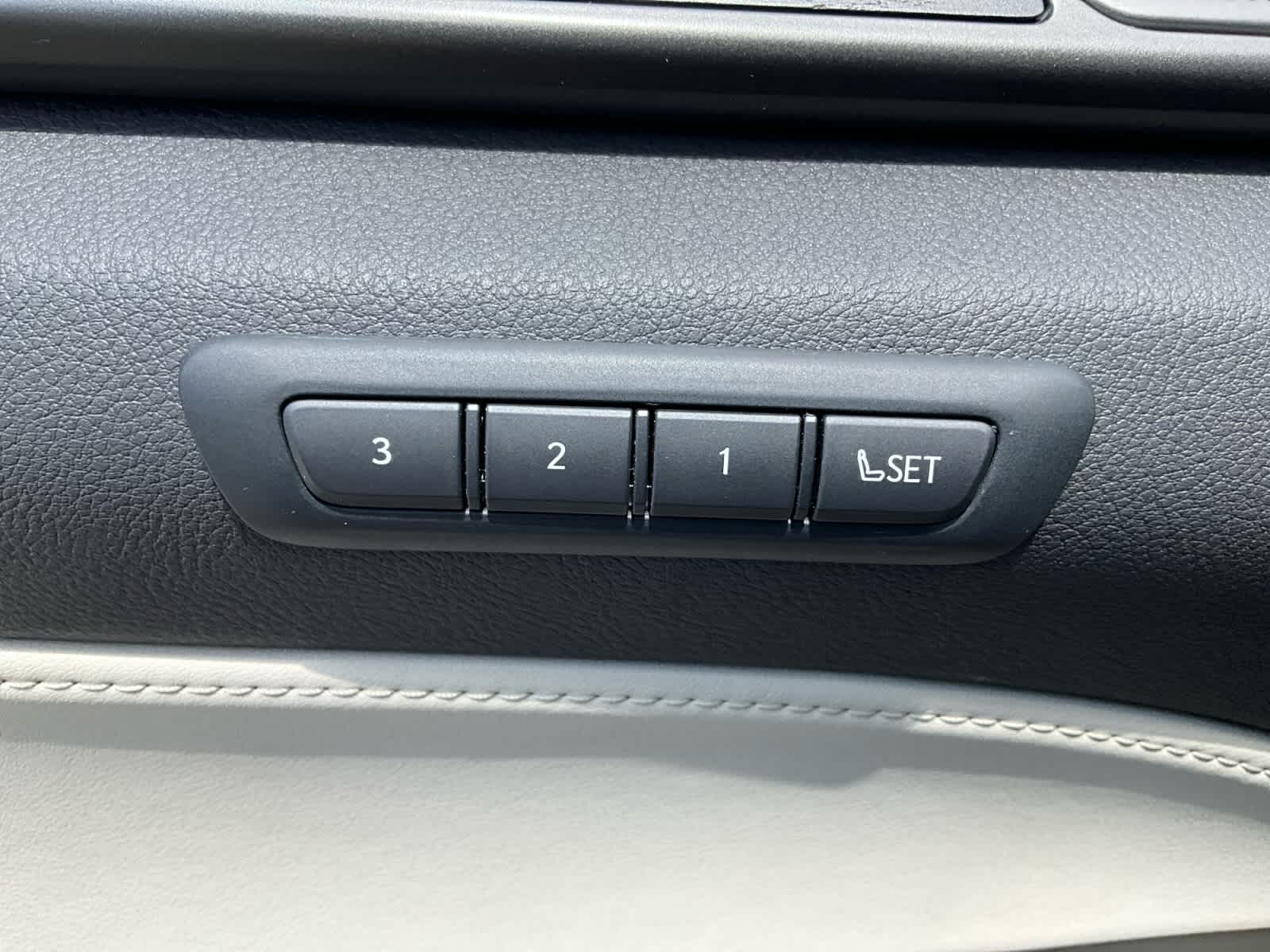 2026 Lexus NX 350h Luxury