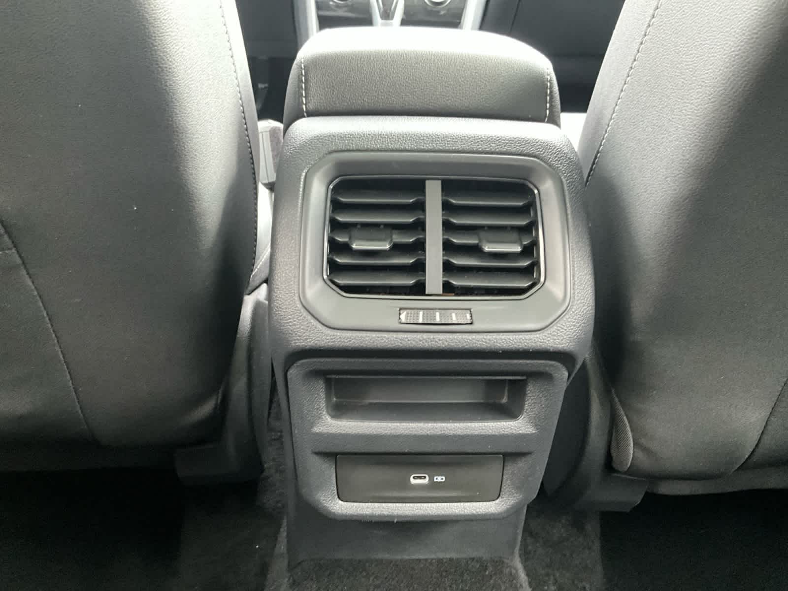 2023 Volkswagen Taos SEL
