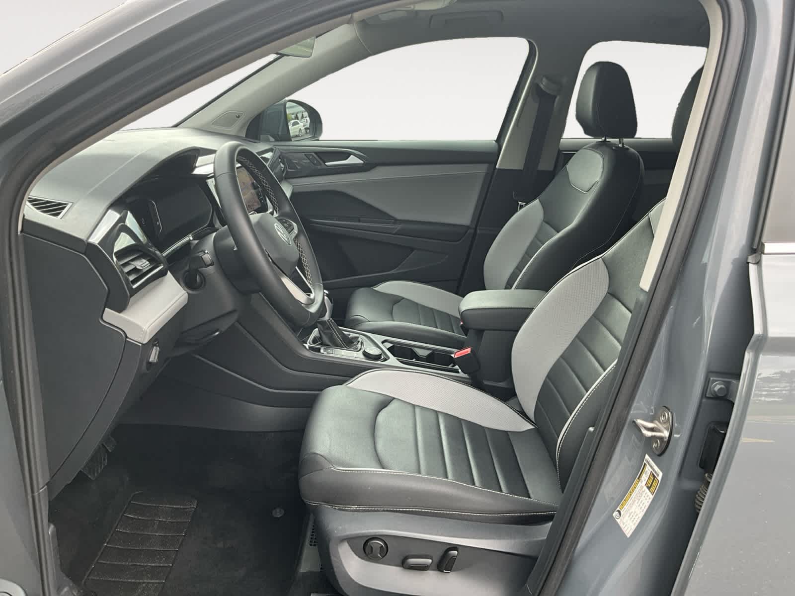2023 Volkswagen Taos SEL