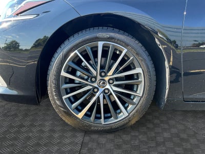 2022 Lexus ES 250 