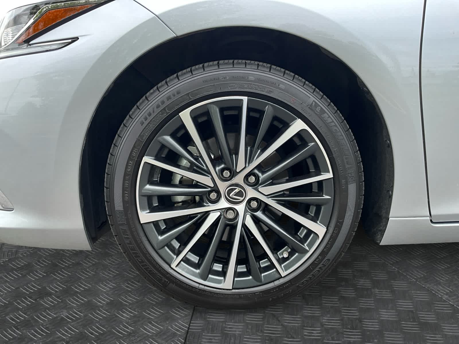2024 Lexus ES 250 