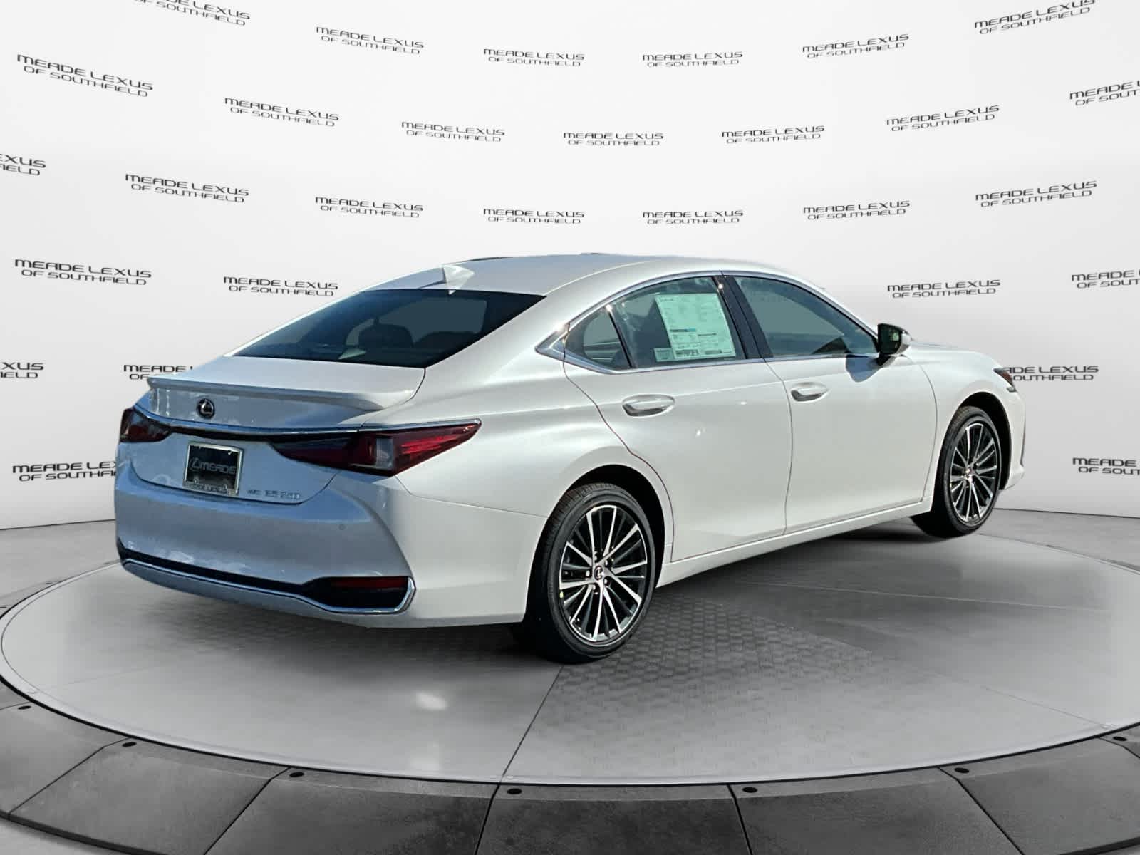 2024 Lexus ES 