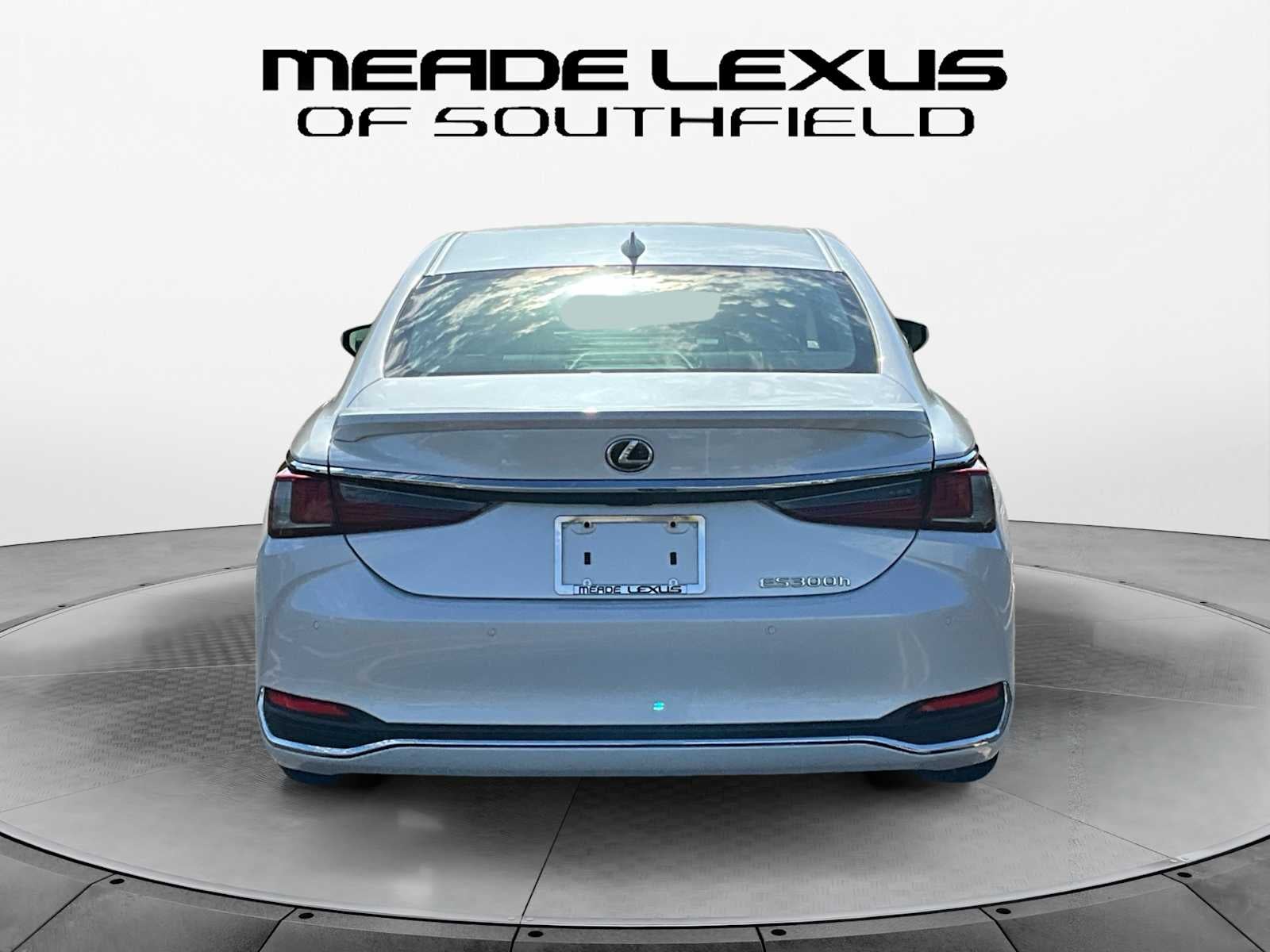 2024 Lexus ES 300h 