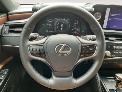 2024 Lexus ES 300h 