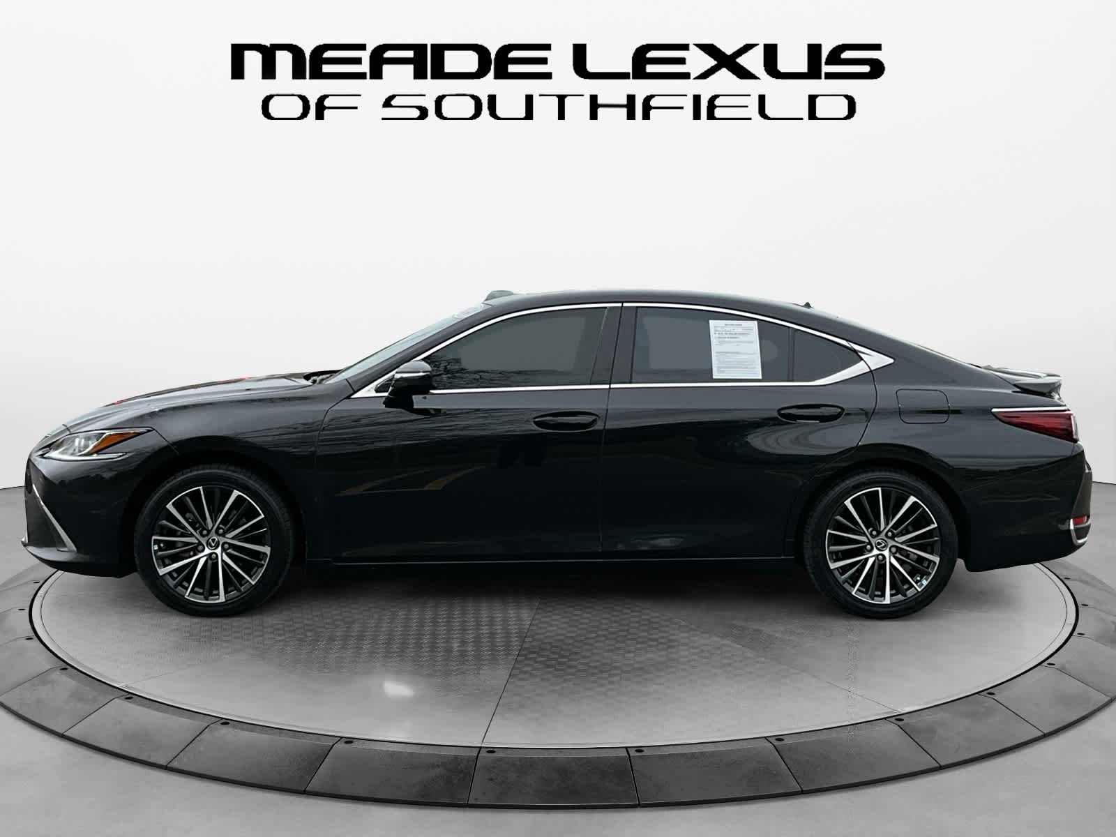 2024 Lexus ES 300h 