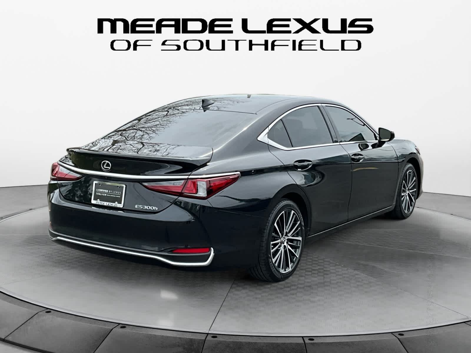2024 Lexus ES 300h 
