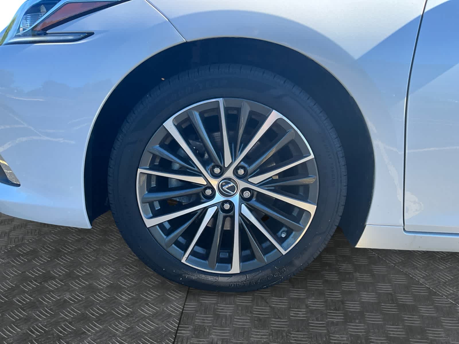 2023 Lexus ES 350 