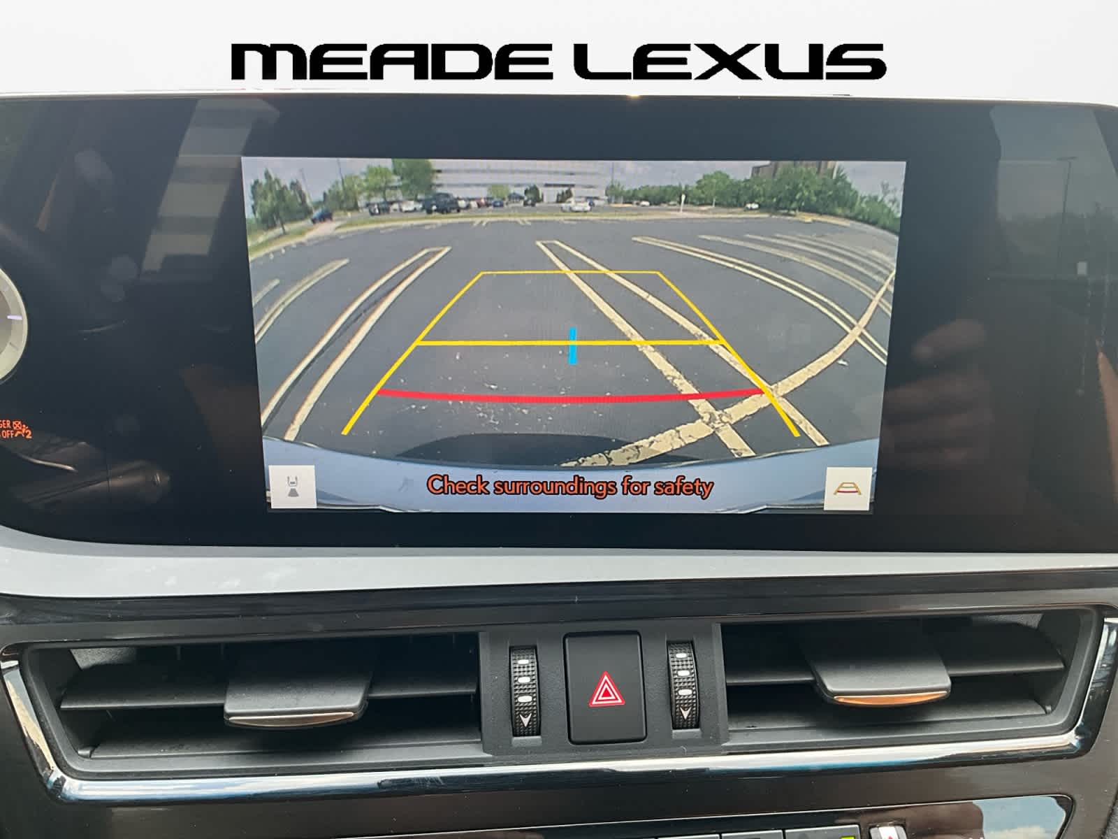 2023 Lexus ES 300h Luxury