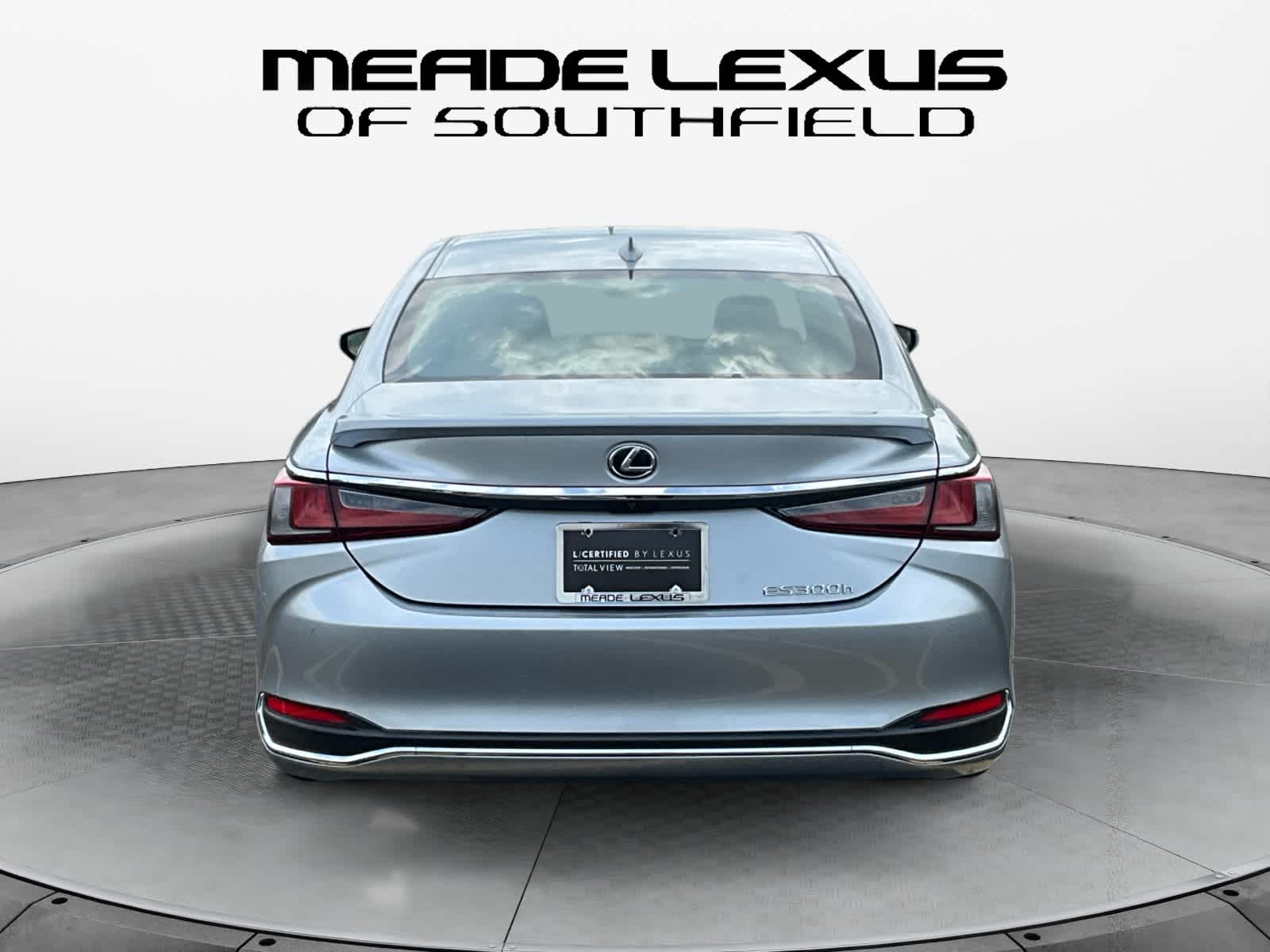 2023 Lexus ES 300h Luxury