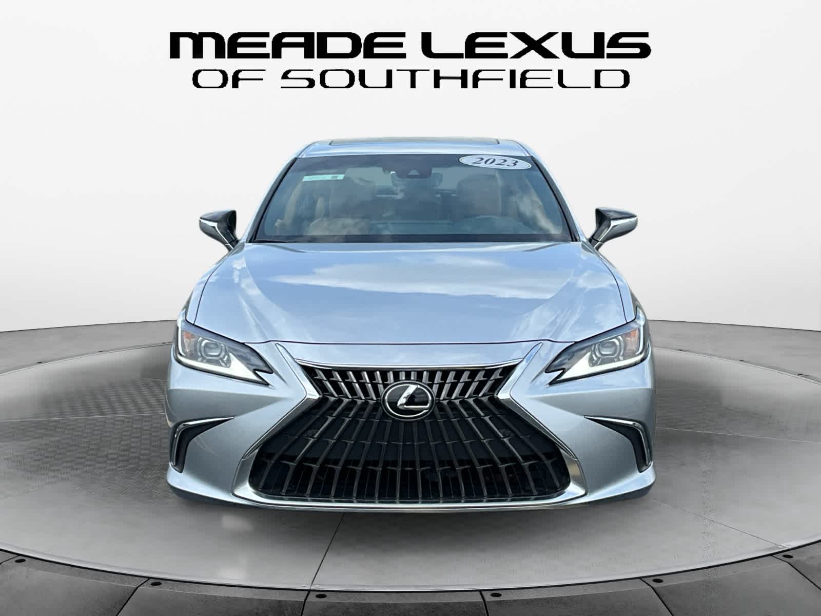 2023 Lexus ES 300h Luxury