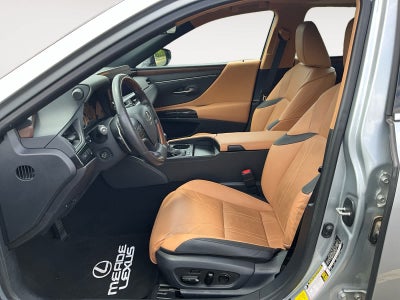 2023 Lexus ES 300h Luxury