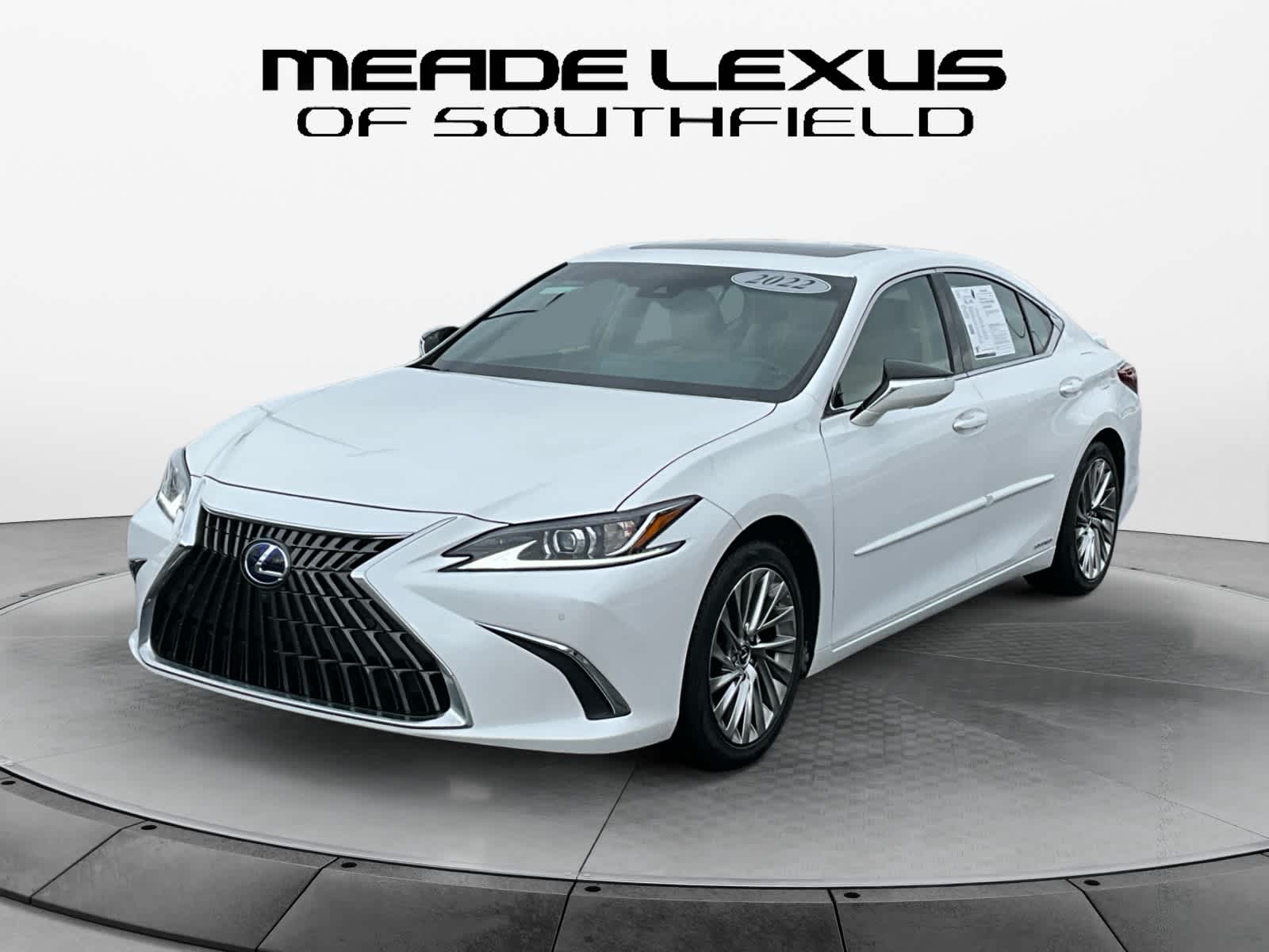 2022 Lexus ES 300h Luxury