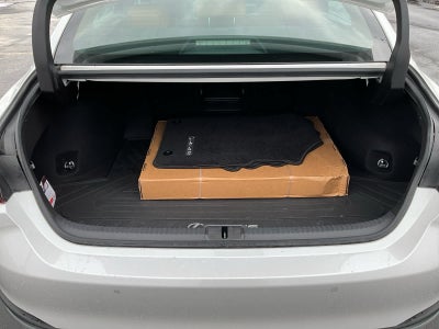 2022 Lexus ES 300h Luxury