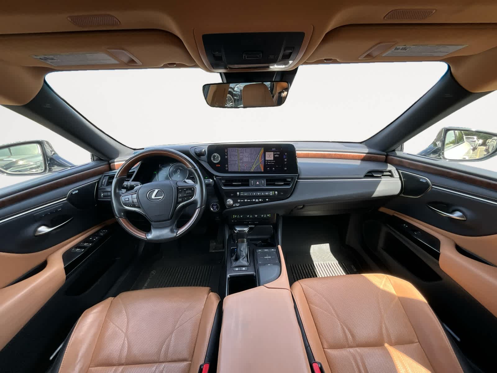 2022 Lexus ES 300h Luxury