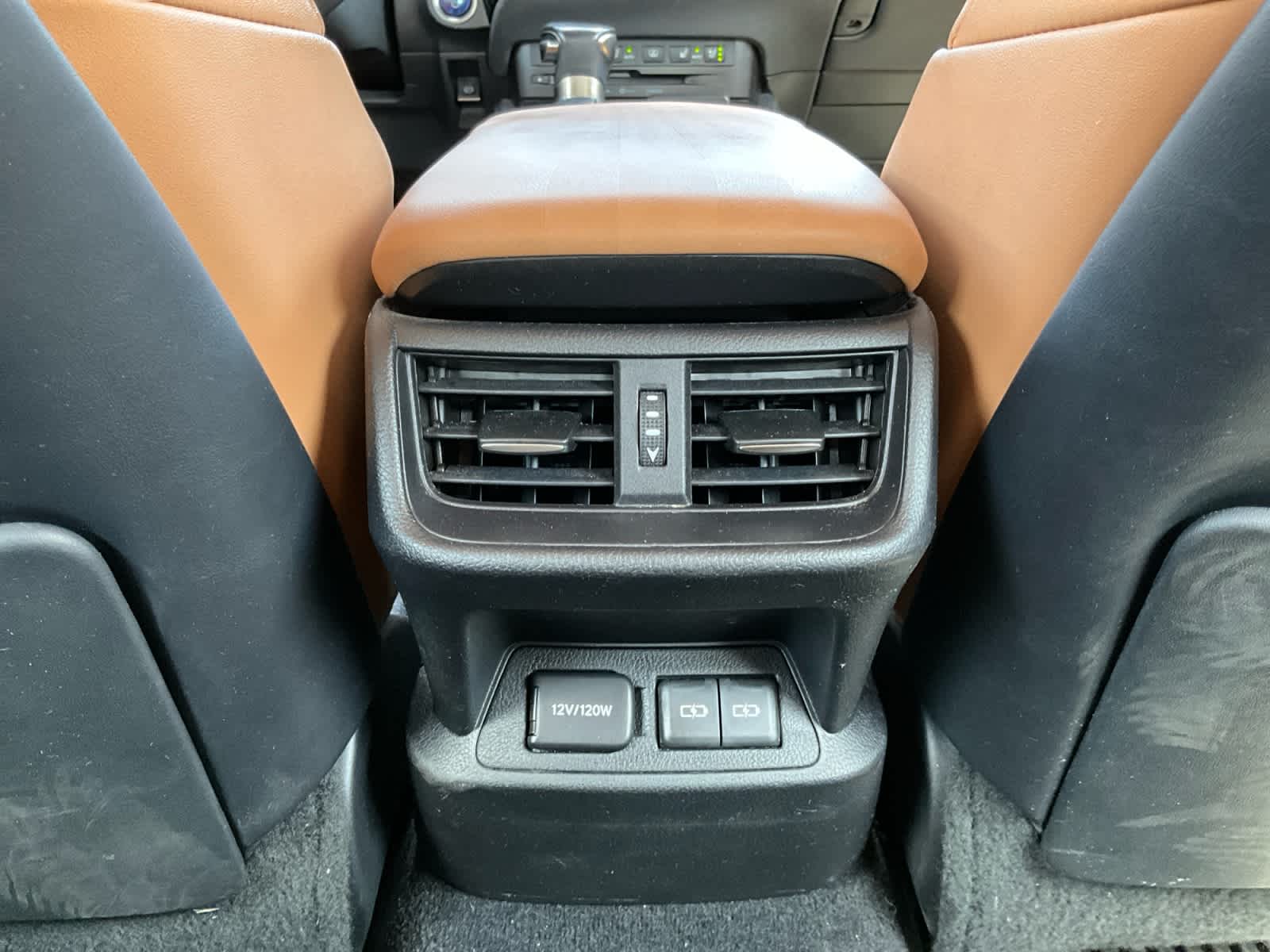 2022 Lexus ES 300h Luxury