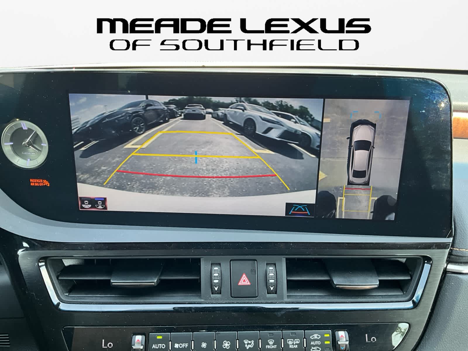 2022 Lexus ES 300h Luxury