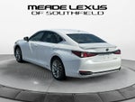 2022 Lexus ES 300h Luxury
