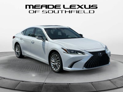 2022 Lexus ES 300h Luxury