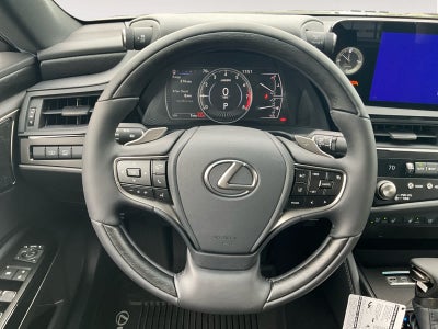 2025 Lexus ES Luxury