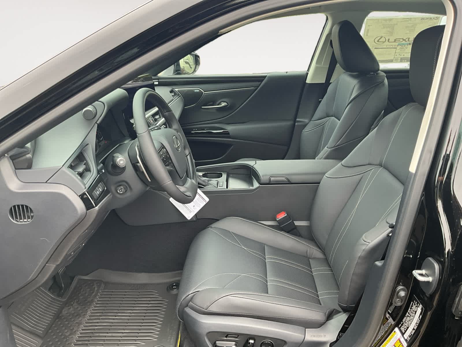 2025 Lexus ES Luxury