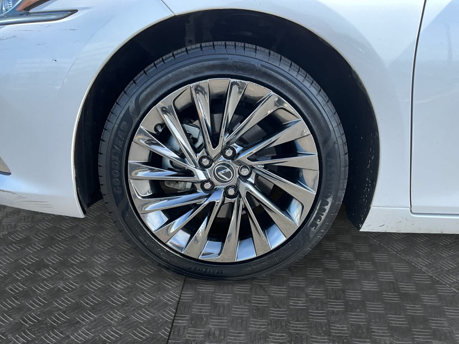 2024 Lexus ES 350 Luxury