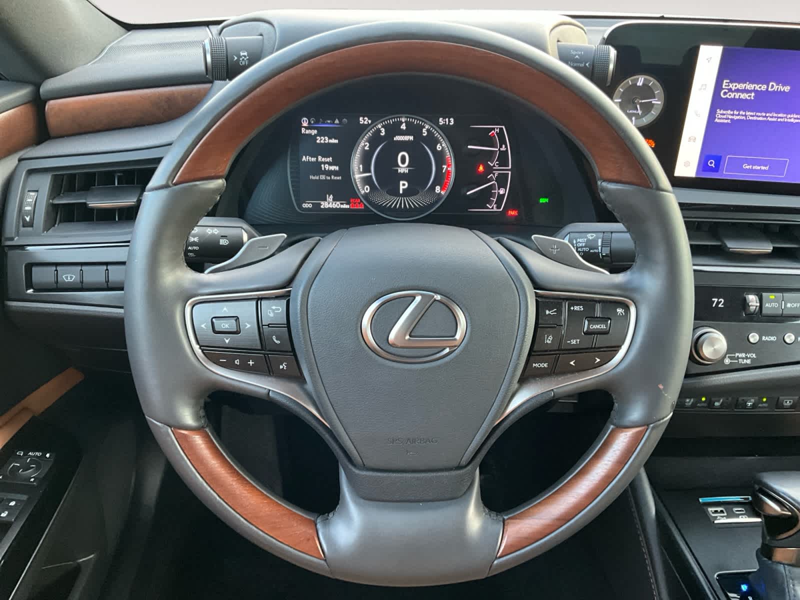 2023 Lexus ES Luxury