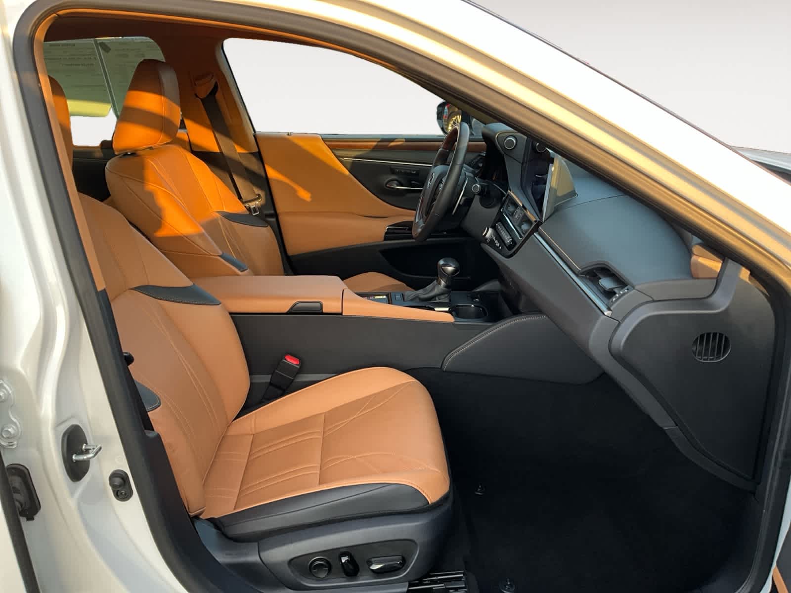 2023 Lexus ES Luxury