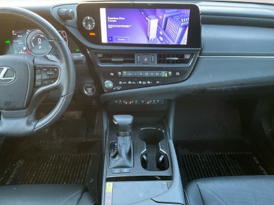 2023 Lexus ES Ultra Luxury