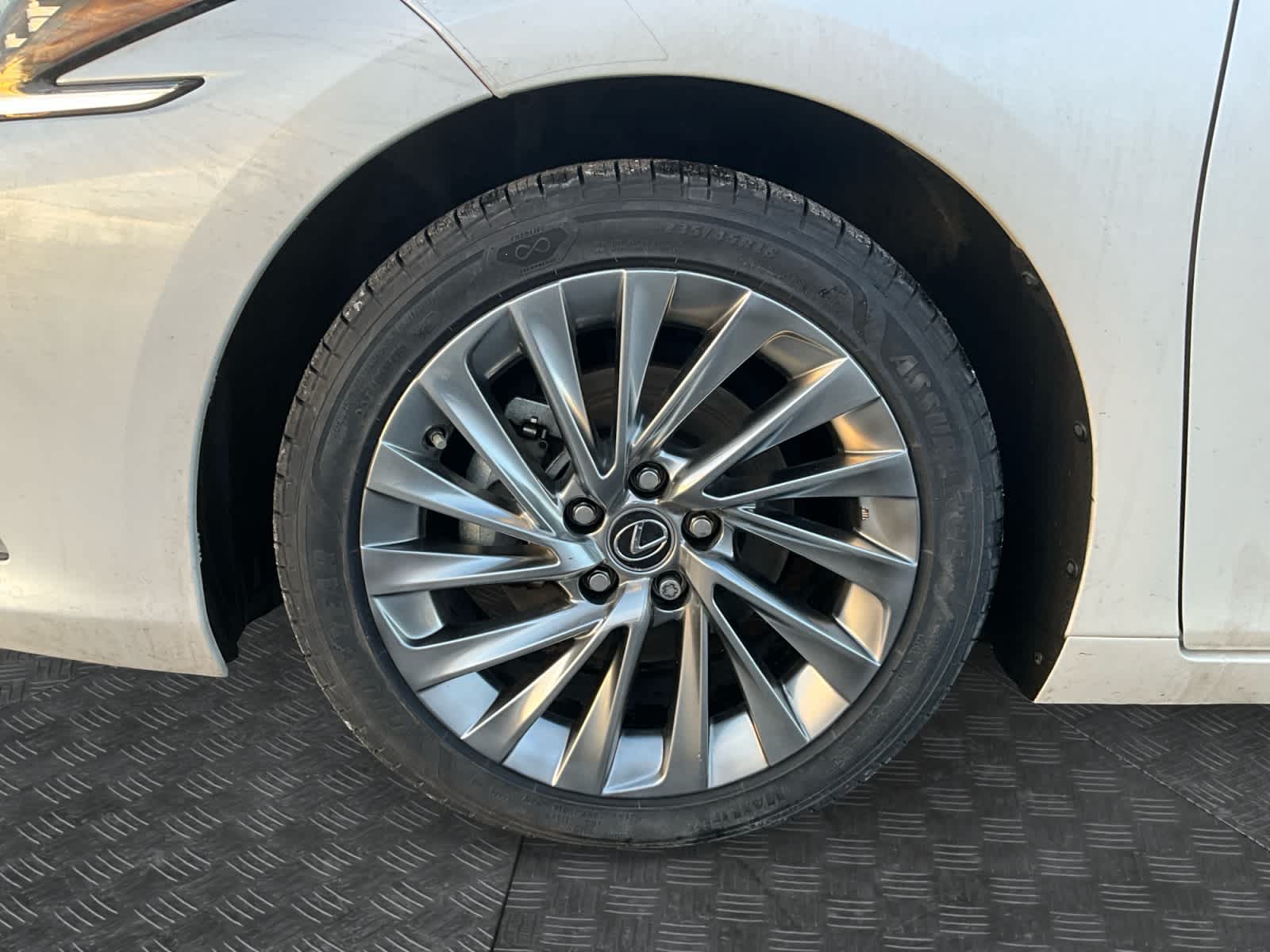 2023 Lexus ES Ultra Luxury