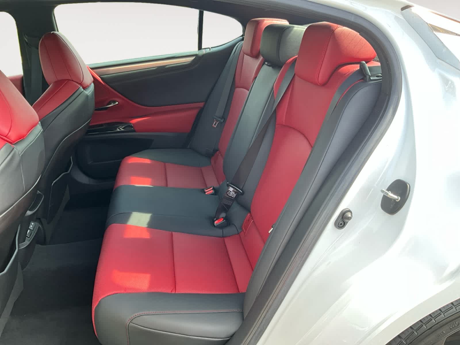 2023 Lexus ES 350 F SPORT Handling