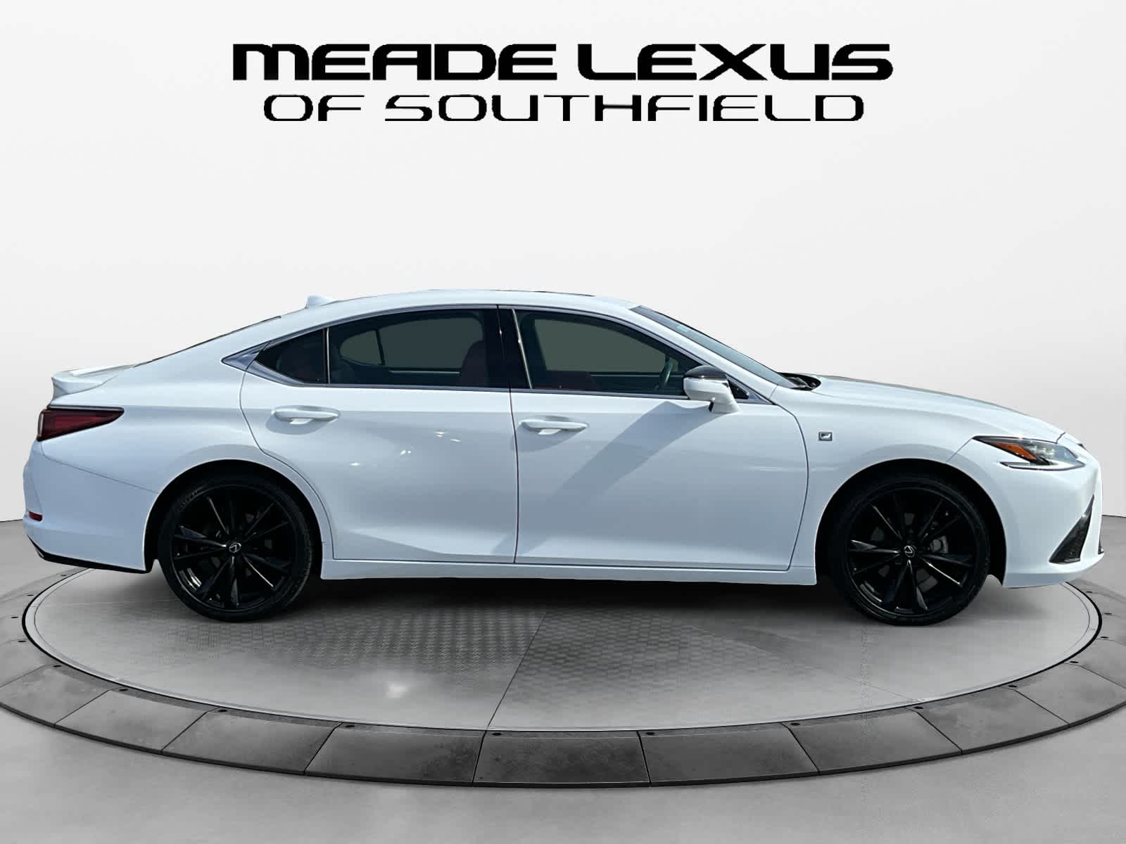 2023 Lexus ES 350 F SPORT Handling