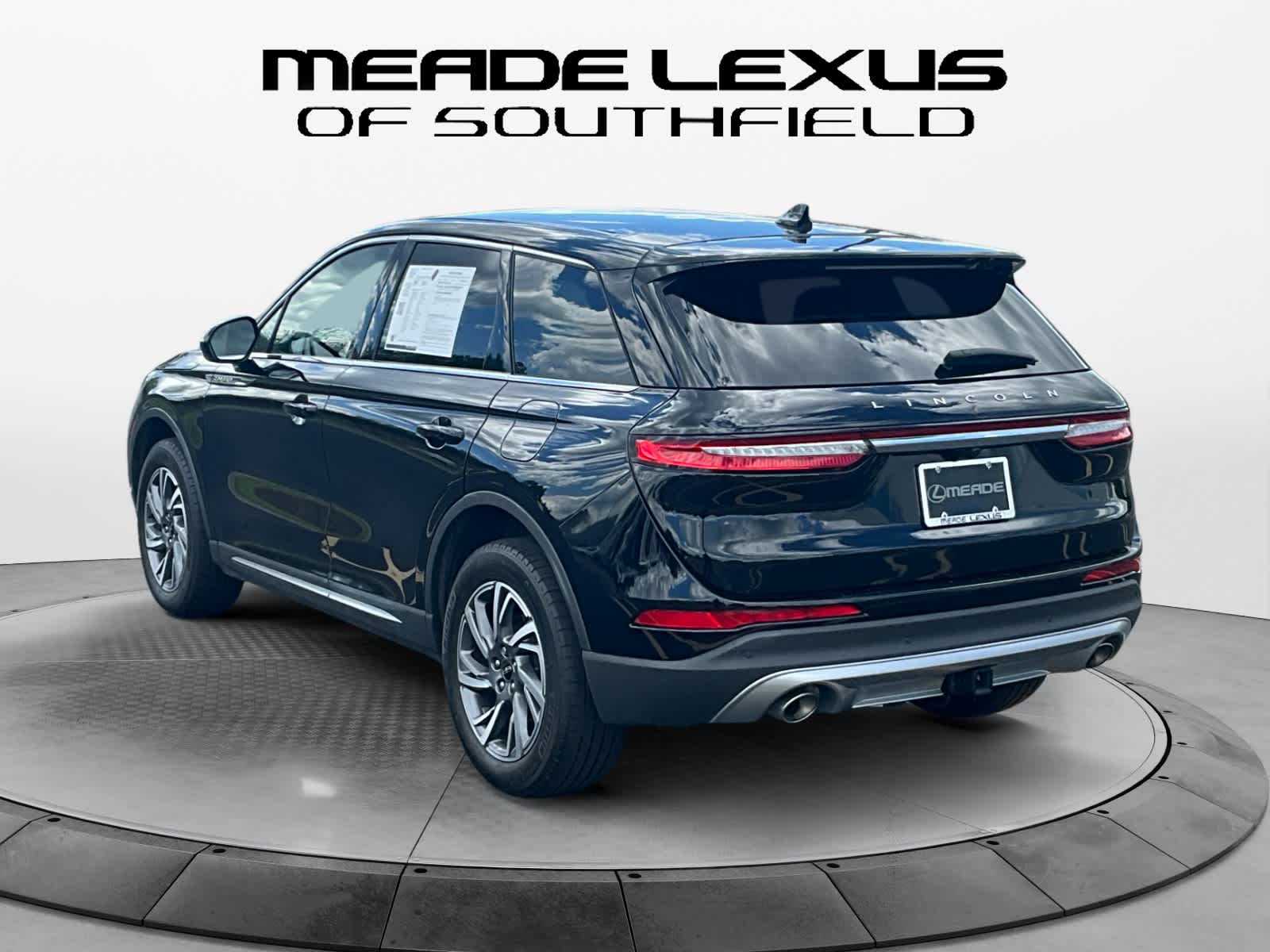 2023 Lincoln Corsair Standard