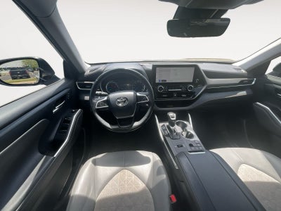 2023 Toyota Highlander Hybrid Bronze Edition